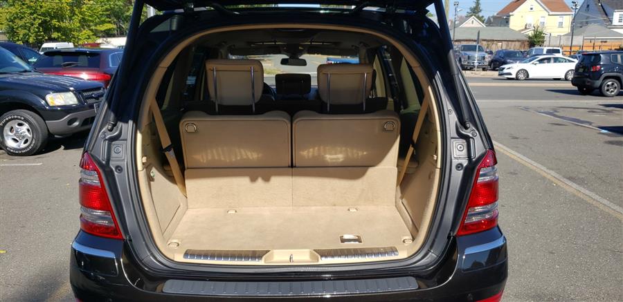 Used Mercedes-Benz GL-Class 4MATIC 4dr 4.6L 2008 | Victoria Preowned Autos Inc. Little Ferry, New Jersey Used Mercedes-Benz GL-Class 4MATIC 4dr 4.6L 2008 | Victoria Preowned Autos Inc. Little Ferry, New Jersey