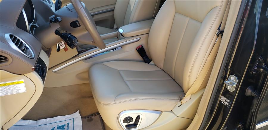 Used Mercedes-Benz GL-Class 4MATIC 4dr 4.6L 2008 | Victoria Preowned Autos Inc. Little Ferry, New Jersey Used Mercedes-Benz GL-Class 4MATIC 4dr 4.6L 2008 | Victoria Preowned Autos Inc. Little Ferry, New Jersey