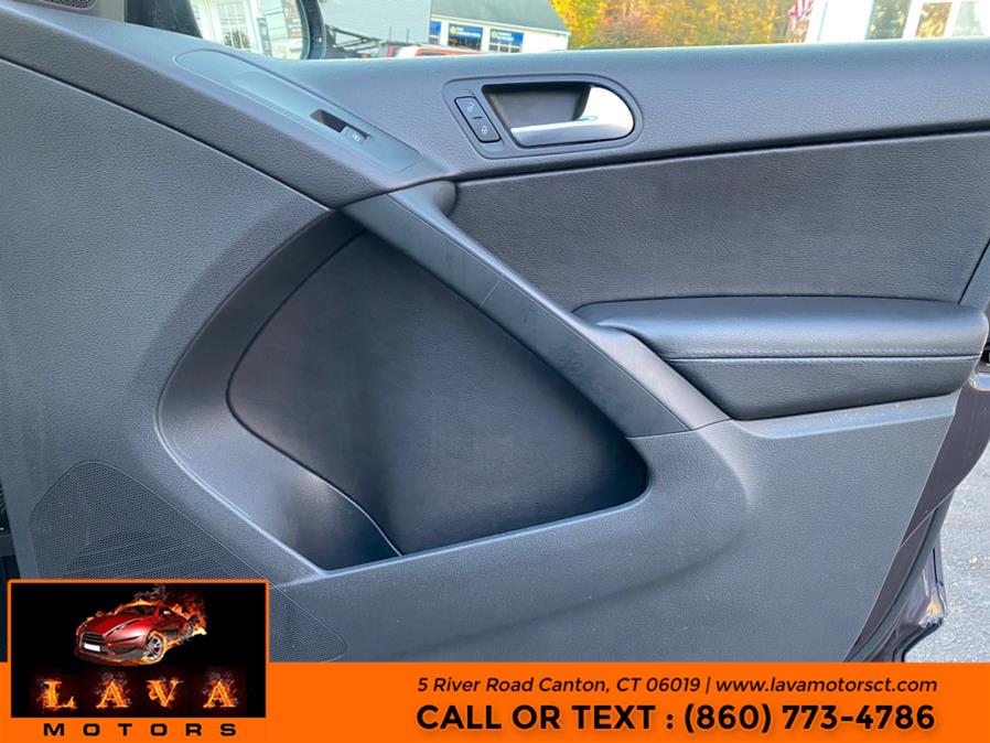2016 Volkswagen Tiguan 4MOTION 4dr Auto SEL, available for sale in Canton, Connecticut | Lava Motors. Canton, Connecticut 2016 Volkswagen Tiguan 4MOTION 4dr Auto SEL, available for sale in Canton, Connecticut | Lava Motors. Canton, Connecticut
