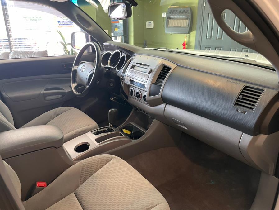 2011 Toyota Tacoma 4WD Double LB V6 AT, available for sale in West Hartford, Connecticut | AutoMax. West Hartford, Connecticut 2011 Toyota Tacoma 4WD Double LB V6 AT, available for sale in West Hartford, Connecticut | AutoMax. West Hartford, Connecticut