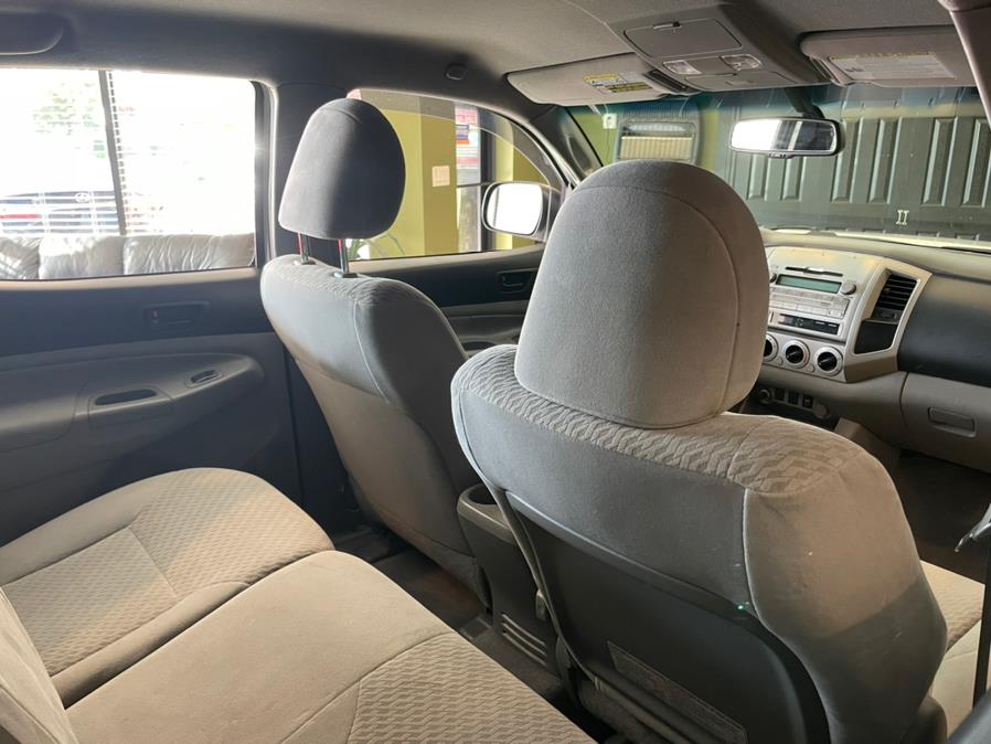 2011 Toyota Tacoma 4WD Double LB V6 AT, available for sale in West Hartford, Connecticut | AutoMax. West Hartford, Connecticut 2011 Toyota Tacoma 4WD Double LB V6 AT, available for sale in West Hartford, Connecticut | AutoMax. West Hartford, Connecticut