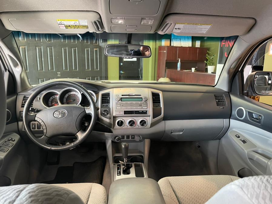 2011 Toyota Tacoma 4WD Double LB V6 AT, available for sale in West Hartford, Connecticut | AutoMax. West Hartford, Connecticut 2011 Toyota Tacoma 4WD Double LB V6 AT, available for sale in West Hartford, Connecticut | AutoMax. West Hartford, Connecticut