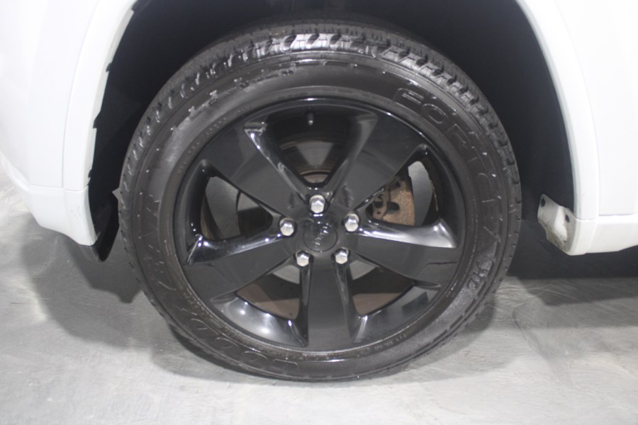 Used Jeep Grand Cherokee 4WD 4dr Altitude 2015 | Auto Gallery. Lodi, New Jersey Used Jeep Grand Cherokee 4WD 4dr Altitude 2015 | Auto Gallery. Lodi, New Jersey