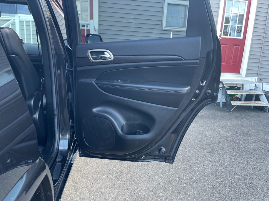 2014 Jeep Grand Cherokee 4WD 4dr Altitude, available for sale in Paterson, New Jersey | DZ Automall. Paterson, New Jersey 2014 Jeep Grand Cherokee 4WD 4dr Altitude, available for sale in Paterson, New Jersey | DZ Automall. Paterson, New Jersey