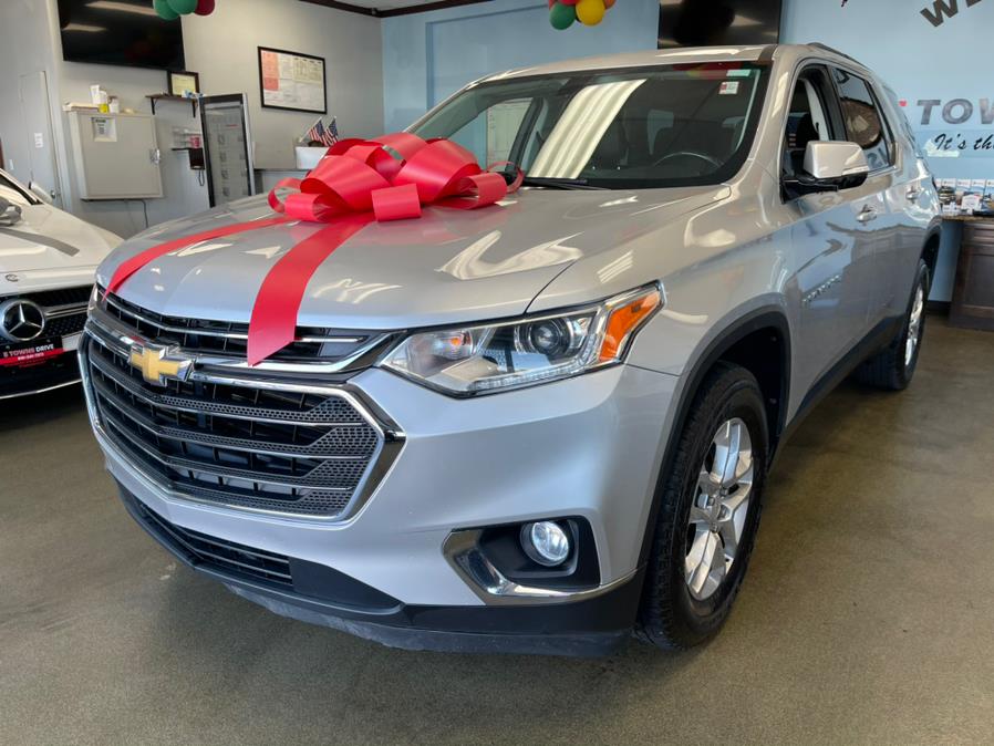 2019 Chevrolet Traverse AWD 4dr LT Cloth w/1LT, available for sale in Inwood, New York | 5 Towns Drive. Inwood, New York 2019 Chevrolet Traverse AWD 4dr LT Cloth w/1LT, available for sale in Inwood, New York | 5 Towns Drive. Inwood, New York