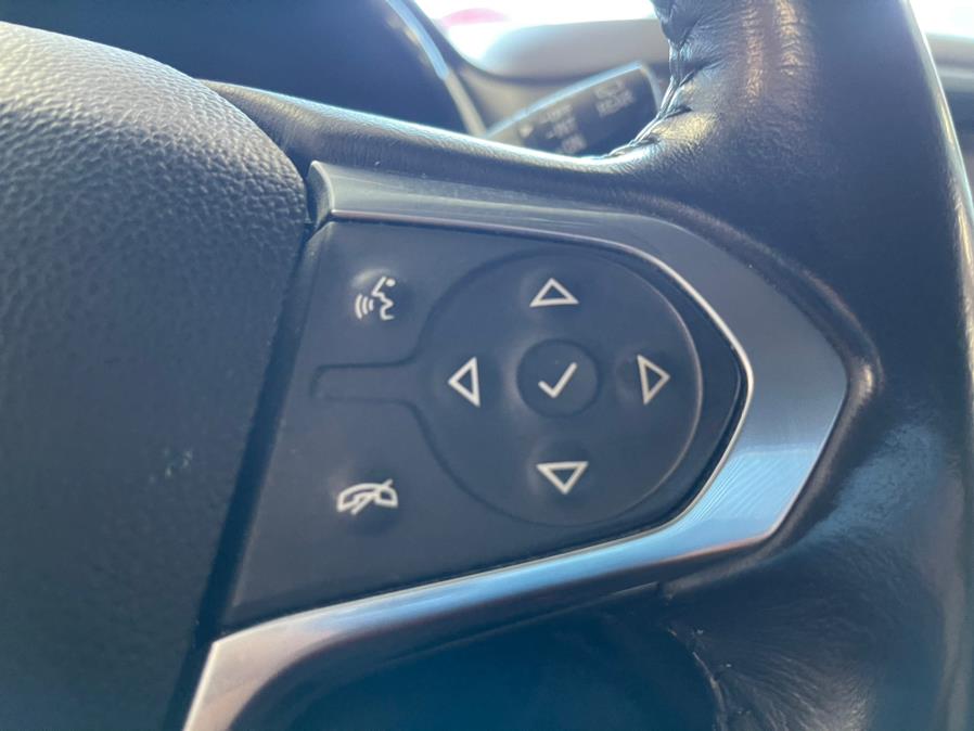 2019 Chevrolet Traverse AWD 4dr LT Cloth w/1LT, available for sale in Inwood, New York | 5 Towns Drive. Inwood, New York 2019 Chevrolet Traverse AWD 4dr LT Cloth w/1LT, available for sale in Inwood, New York | 5 Towns Drive. Inwood, New York