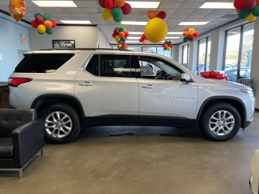 2019 Chevrolet Traverse AWD 4dr LT Cloth w/1LT, available for sale in Inwood, New York | 5 Towns Drive. Inwood, New York 2019 Chevrolet Traverse AWD 4dr LT Cloth w/1LT, available for sale in Inwood, New York | 5 Towns Drive. Inwood, New York