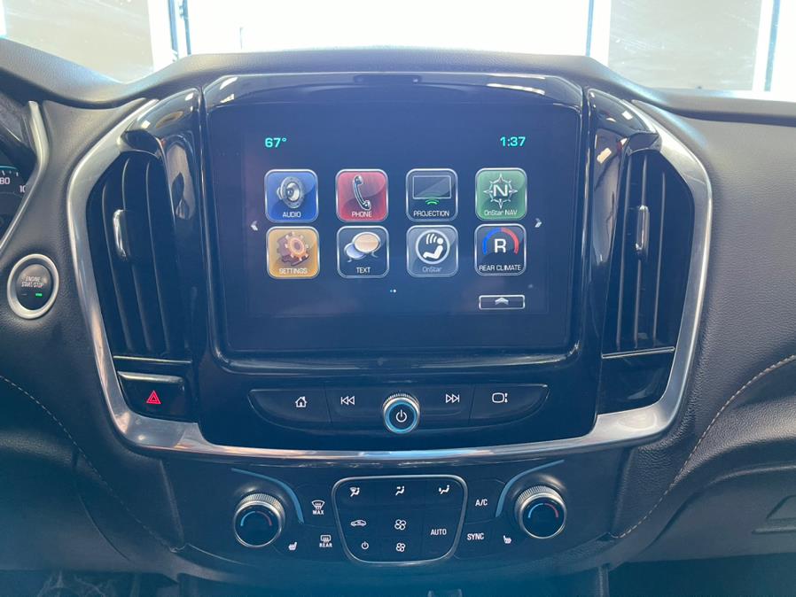2019 Chevrolet Traverse AWD 4dr LT Cloth w/1LT, available for sale in Inwood, New York | 5 Towns Drive. Inwood, New York 2019 Chevrolet Traverse AWD 4dr LT Cloth w/1LT, available for sale in Inwood, New York | 5 Towns Drive. Inwood, New York
