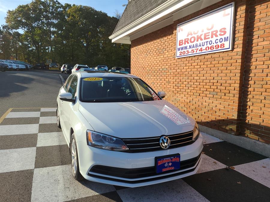 2015 Volkswagen Jetta Sedan 4dr Auto 1.8T SE, available for sale in Waterbury, Connecticut | National Auto Brokers, Inc.. Waterbury, Connecticut