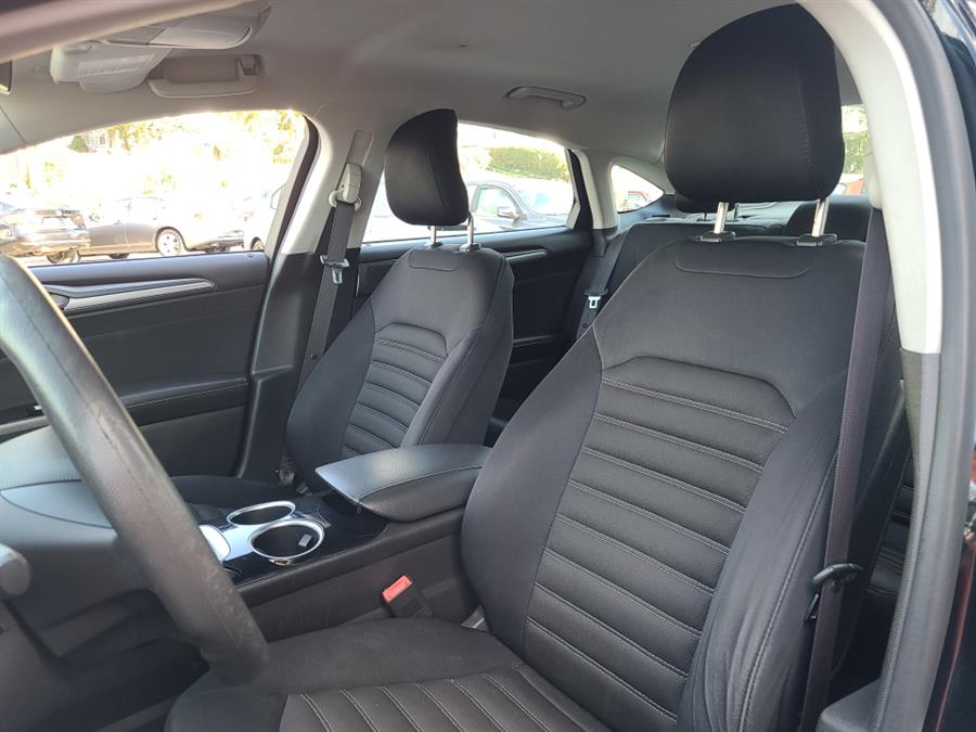 Used Ford Fusion 4dr Sdn SE FWD 2014 | National Auto Brokers, Inc.. Waterbury, Connecticut Used Ford Fusion 4dr Sdn SE FWD 2014 | National Auto Brokers, Inc.. Waterbury, Connecticut