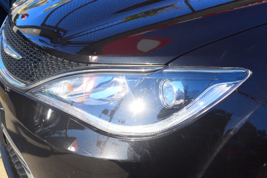 Used Chrysler Pacifica Touring L FWD 2018 | Hillside Auto Mall Inc.. Jamaica, New York Used Chrysler Pacifica Touring L FWD 2018 | Hillside Auto Mall Inc.. Jamaica, New York