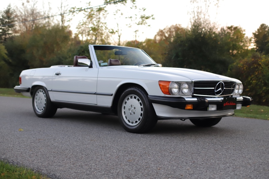 1988 Mercedes-Benz 560 Series 2dr Roadster 560SL, available for sale in North Salem, New York | Meccanic Shop North Inc. North Salem, New York 1988 Mercedes-Benz 560 Series 2dr Roadster 560SL, available for sale in North Salem, New York | Meccanic Shop North Inc. North Salem, New York