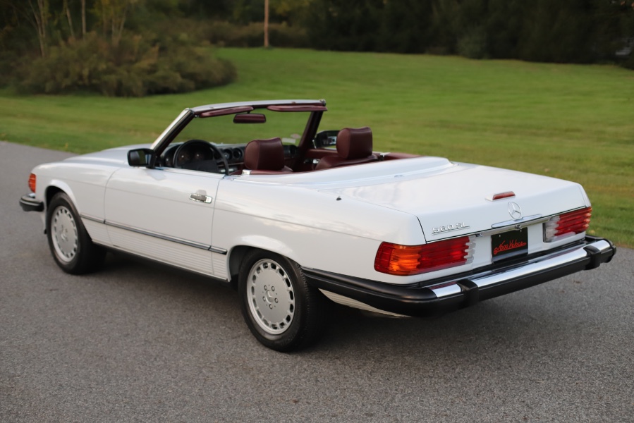 1988 Mercedes-Benz 560 Series 2dr Roadster 560SL, available for sale in North Salem, New York | Meccanic Shop North Inc. North Salem, New York 1988 Mercedes-Benz 560 Series 2dr Roadster 560SL, available for sale in North Salem, New York | Meccanic Shop North Inc. North Salem, New York