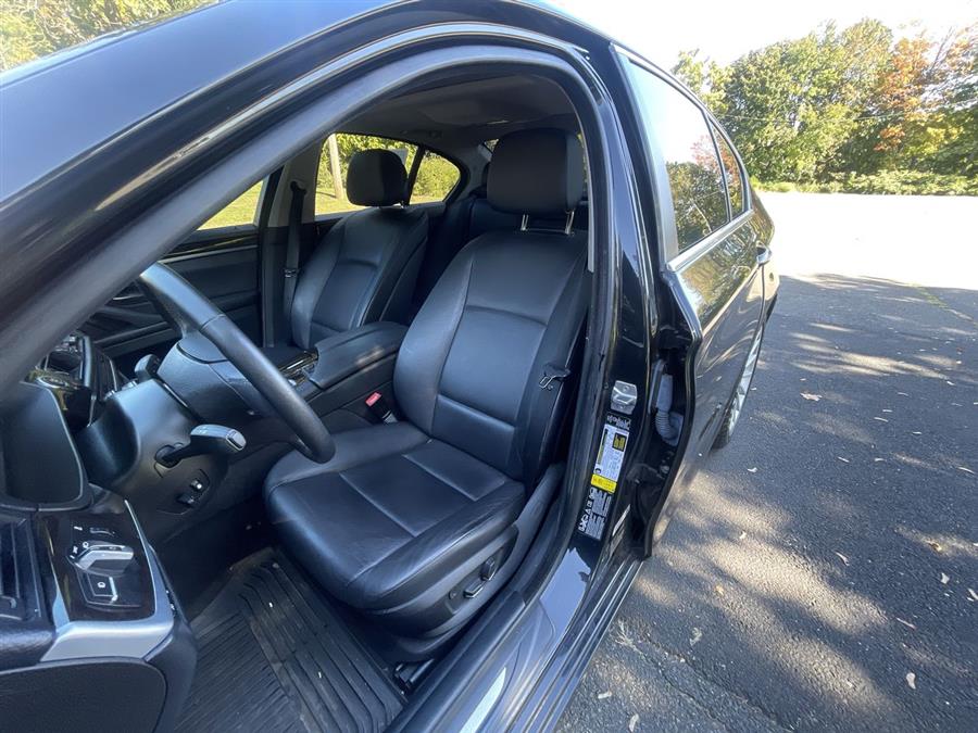 2013 BMW 5 Series 4dr Sdn 535i xDrive AWD, available for sale in Stratford, Connecticut | Wiz Leasing Inc. Stratford, Connecticut 2013 BMW 5 Series 4dr Sdn 535i xDrive AWD, available for sale in Stratford, Connecticut | Wiz Leasing Inc. Stratford, Connecticut