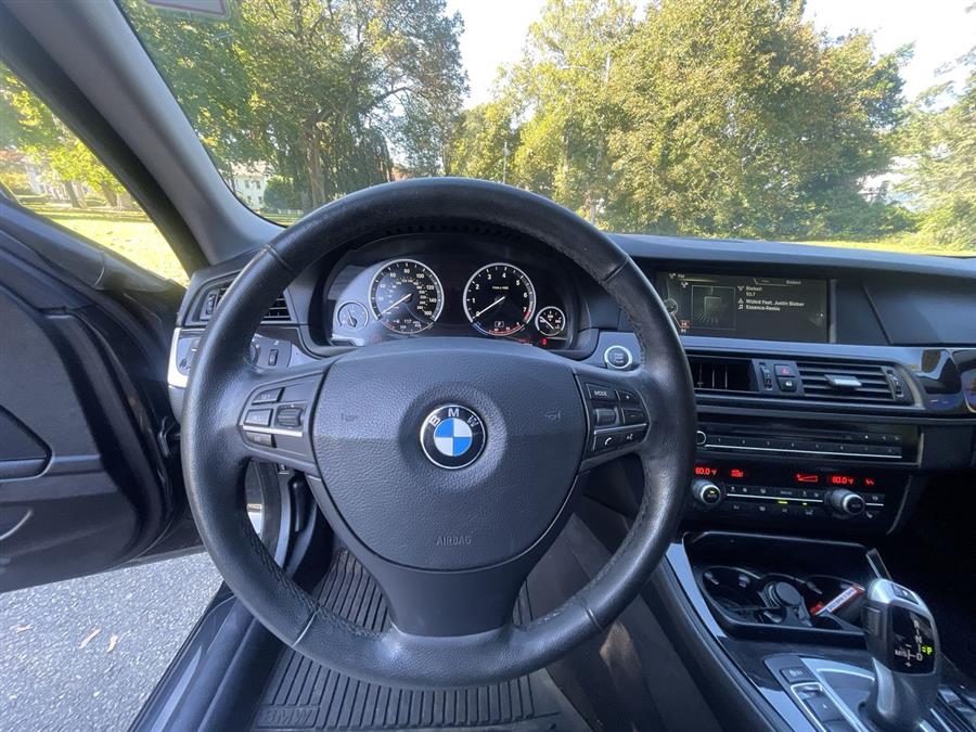 2013 BMW 5 Series 4dr Sdn 535i xDrive AWD, available for sale in Stratford, Connecticut | Wiz Leasing Inc. Stratford, Connecticut 2013 BMW 5 Series 4dr Sdn 535i xDrive AWD, available for sale in Stratford, Connecticut | Wiz Leasing Inc. Stratford, Connecticut