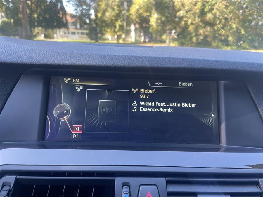 2013 BMW 5 Series 4dr Sdn 535i xDrive AWD, available for sale in Stratford, Connecticut | Wiz Leasing Inc. Stratford, Connecticut 2013 BMW 5 Series 4dr Sdn 535i xDrive AWD, available for sale in Stratford, Connecticut | Wiz Leasing Inc. Stratford, Connecticut