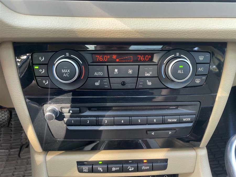 Used BMW X1 AWD 4dr xDrive28i 2015 | Wiz Leasing Inc. Stratford, Connecticut Used BMW X1 AWD 4dr xDrive28i 2015 | Wiz Leasing Inc. Stratford, Connecticut