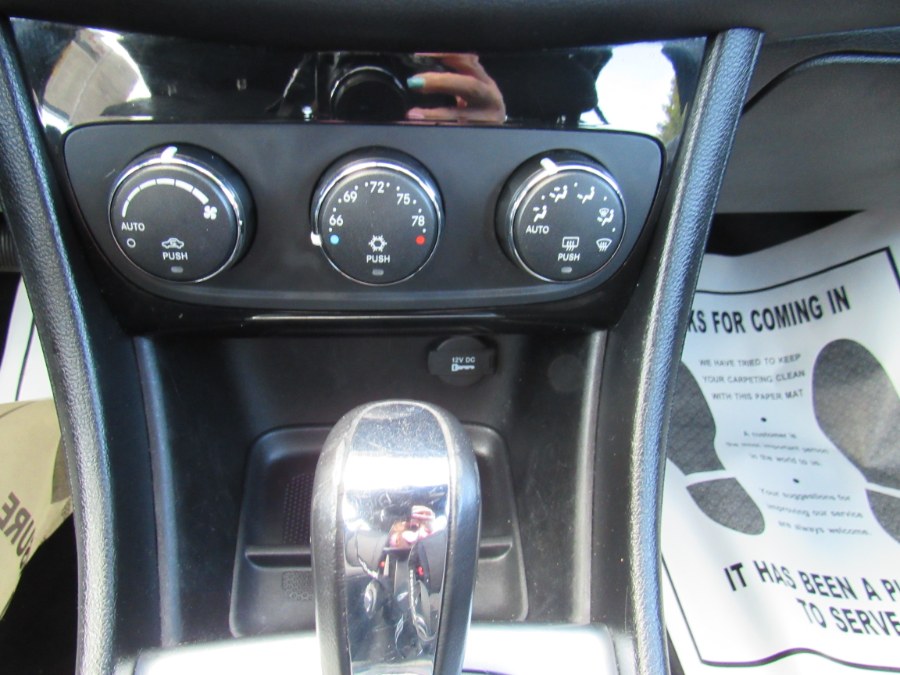 2013 Chrysler 200 Touring, available for sale in Worcester, Massachusetts | Hilario's Auto Sales Inc.. Worcester, Massachusetts 2013 Chrysler 200 Touring, available for sale in Worcester, Massachusetts | Hilario's Auto Sales Inc.. Worcester, Massachusetts