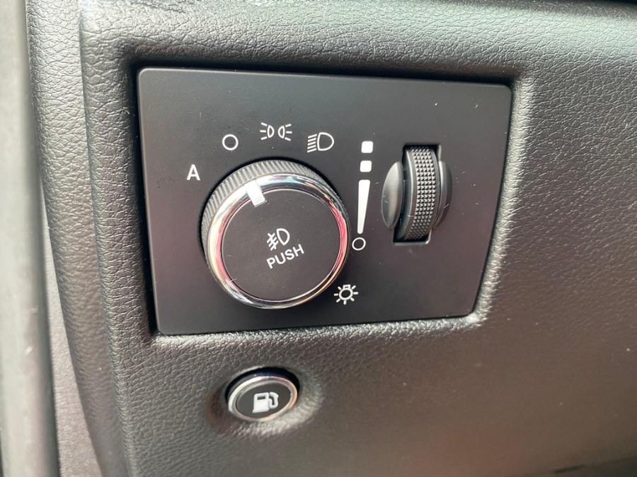 Used Jeep Grand Cherokee 4WD 4dr Overland 2015 | Union Street Auto Sales. West Springfield, Massachusetts Used Jeep Grand Cherokee 4WD 4dr Overland 2015 | Union Street Auto Sales. West Springfield, Massachusetts