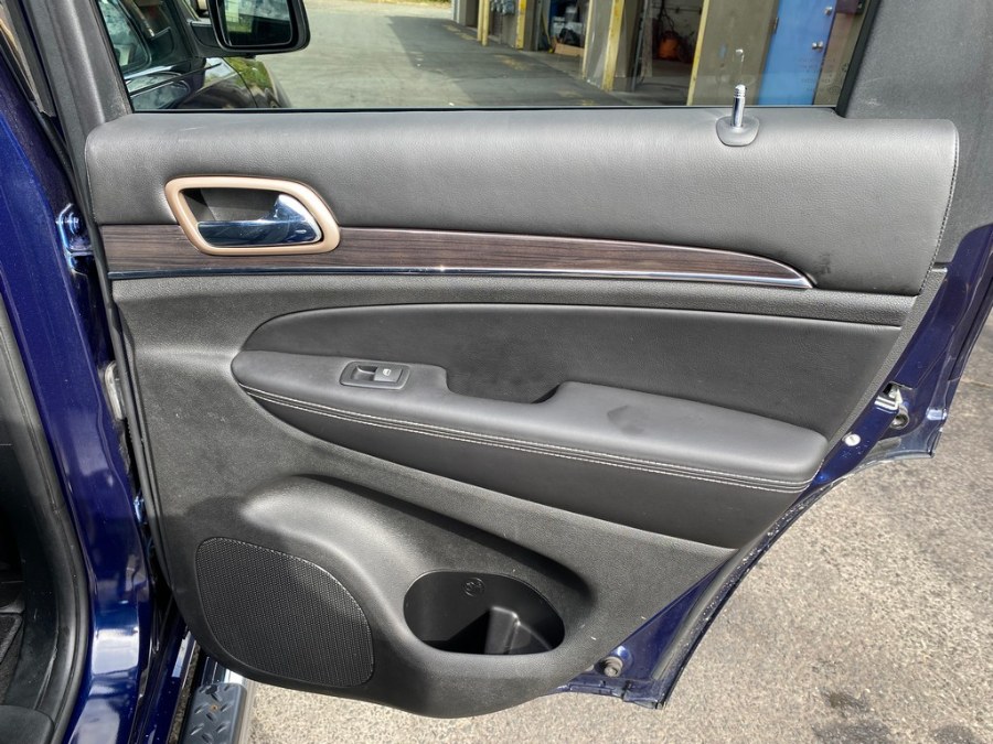 Used Jeep Grand Cherokee 4WD 4dr Overland 2015 | Union Street Auto Sales. West Springfield, Massachusetts Used Jeep Grand Cherokee 4WD 4dr Overland 2015 | Union Street Auto Sales. West Springfield, Massachusetts