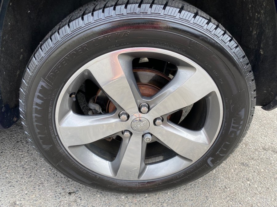 Used Jeep Grand Cherokee 4WD 4dr Overland 2015 | Union Street Auto Sales. West Springfield, Massachusetts Used Jeep Grand Cherokee 4WD 4dr Overland 2015 | Union Street Auto Sales. West Springfield, Massachusetts
