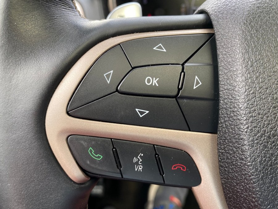 Used Jeep Grand Cherokee 4WD 4dr Overland 2015 | Union Street Auto Sales. West Springfield, Massachusetts Used Jeep Grand Cherokee 4WD 4dr Overland 2015 | Union Street Auto Sales. West Springfield, Massachusetts