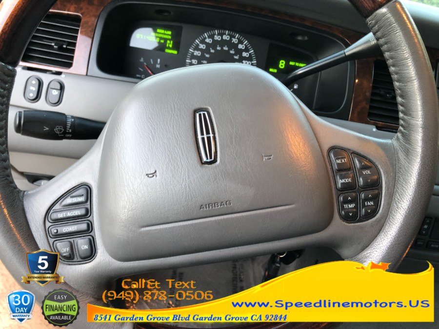 Used Lincoln Town Car 4dr Sdn Sig. 2002 | Speedline Motors. Garden Grove, California Used Lincoln Town Car 4dr Sdn Sig. 2002 | Speedline Motors. Garden Grove, California