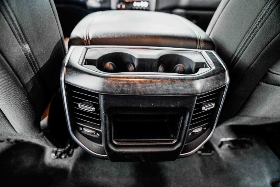 Used Ram 1500 Big Horn/Lone Star 4x4 Crew Cab 5''7" Box 2019 | 26 Motors Corp. Bronx, New York Used Ram 1500 Big Horn/Lone Star 4x4 Crew Cab 5''7" Box 2019 | 26 Motors Corp. Bronx, New York