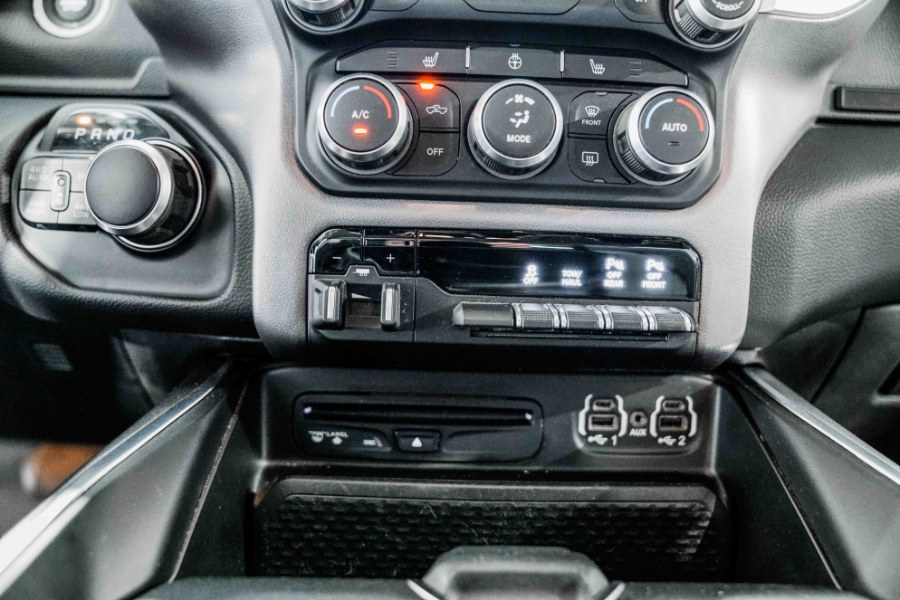 Used Ram 1500 Big Horn/Lone Star 4x4 Crew Cab 5''7" Box 2019 | 26 Motors Corp. Bronx, New York Used Ram 1500 Big Horn/Lone Star 4x4 Crew Cab 5''7" Box 2019 | 26 Motors Corp. Bronx, New York