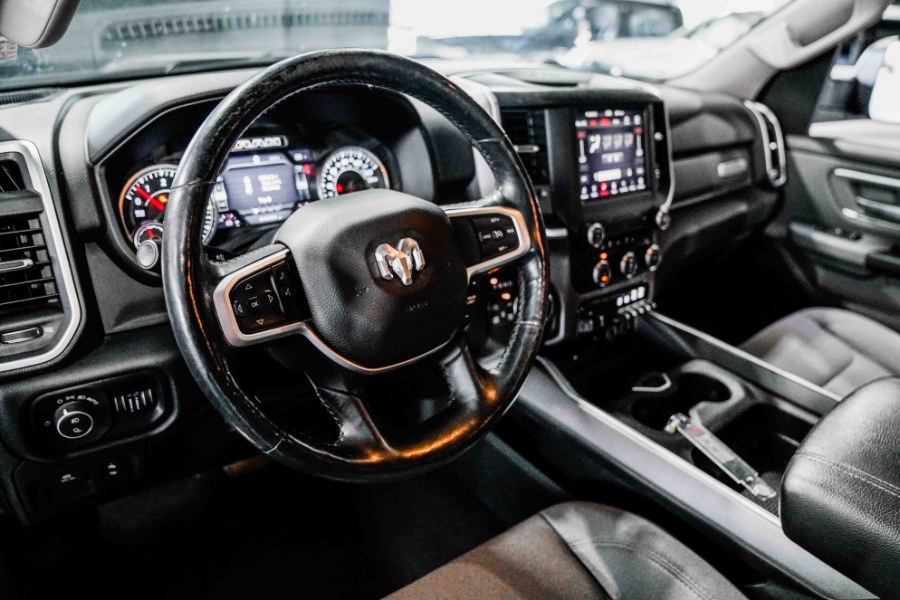 Used Ram 1500 Big Horn/Lone Star 4x4 Crew Cab 5''7" Box 2019 | 26 Motors Corp. Bronx, New York Used Ram 1500 Big Horn/Lone Star 4x4 Crew Cab 5''7" Box 2019 | 26 Motors Corp. Bronx, New York