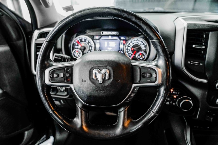 Used Ram 1500 Big Horn/Lone Star 4x4 Crew Cab 5''7" Box 2019 | 26 Motors Corp. Bronx, New York Used Ram 1500 Big Horn/Lone Star 4x4 Crew Cab 5''7" Box 2019 | 26 Motors Corp. Bronx, New York