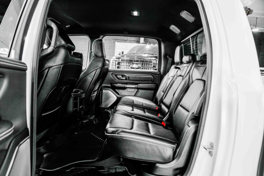 Used Ram 1500 Limited 4x4 Crew Cab 5''7" Box 2020 | 26 Motors Corp. Bronx, New York Used Ram 1500 Limited 4x4 Crew Cab 5''7" Box 2020 | 26 Motors Corp. Bronx, New York