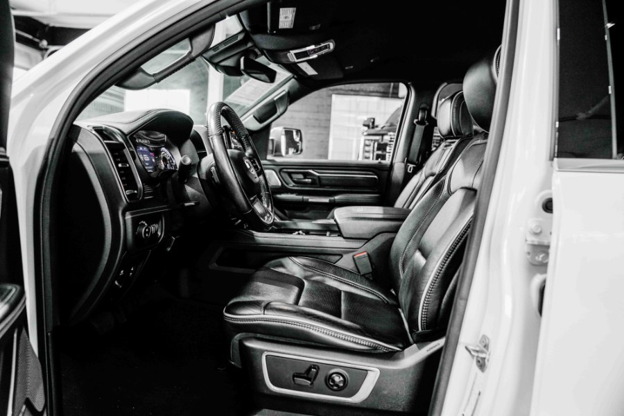 Used Ram 1500 Limited 4x4 Crew Cab 5''7" Box 2020 | 26 Motors Corp. Bronx, New York Used Ram 1500 Limited 4x4 Crew Cab 5''7" Box 2020 | 26 Motors Corp. Bronx, New York