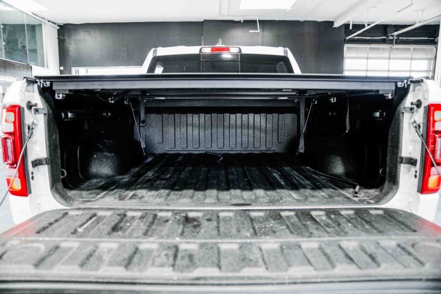 Used Ram 1500 Limited 4x4 Crew Cab 5''7" Box 2020 | 26 Motors Corp. Bronx, New York Used Ram 1500 Limited 4x4 Crew Cab 5''7" Box 2020 | 26 Motors Corp. Bronx, New York