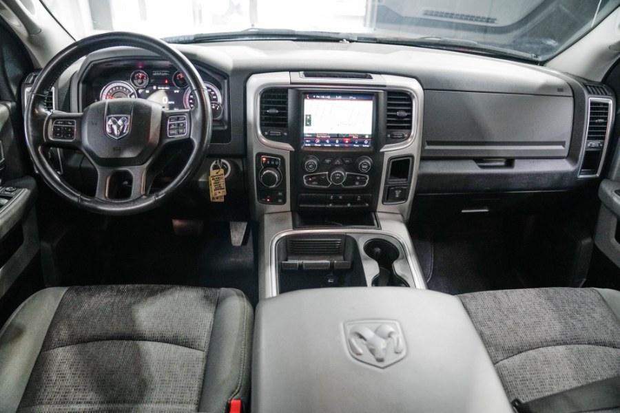 Used Ram 1500 Classic Warlock 4x4 Quad Cab 6''4" Box 2019 | 26 Motors Corp. Bronx, New York Used Ram 1500 Classic Warlock 4x4 Quad Cab 6''4" Box 2019 | 26 Motors Corp. Bronx, New York