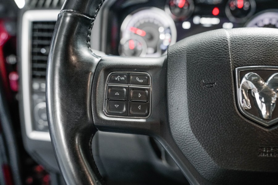 Used Ram 1500 Classic Warlock 4x4 Quad Cab 6''4" Box 2019 | 26 Motors Corp. Bronx, New York Used Ram 1500 Classic Warlock 4x4 Quad Cab 6''4" Box 2019 | 26 Motors Corp. Bronx, New York