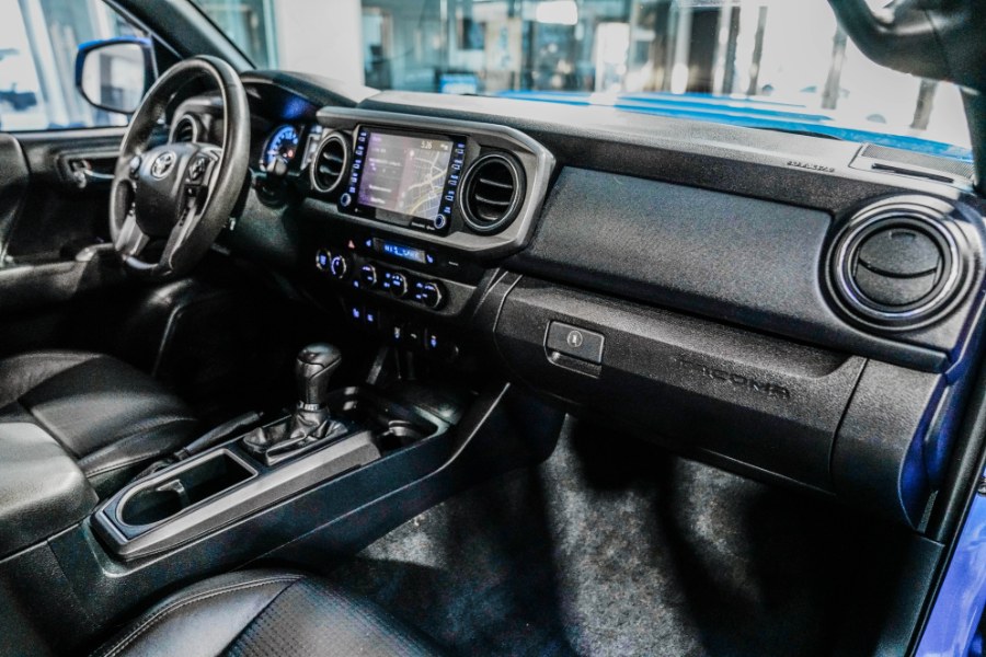 Used Toyota Tacoma 4WD TRD Off Road Double Cab 6'' Bed V6 AT (Natl) 2020 | 26 Motors Corp. Bronx, New York Used Toyota Tacoma 4WD TRD Off Road Double Cab 6'' Bed V6 AT (Natl) 2020 | 26 Motors Corp. Bronx, New York