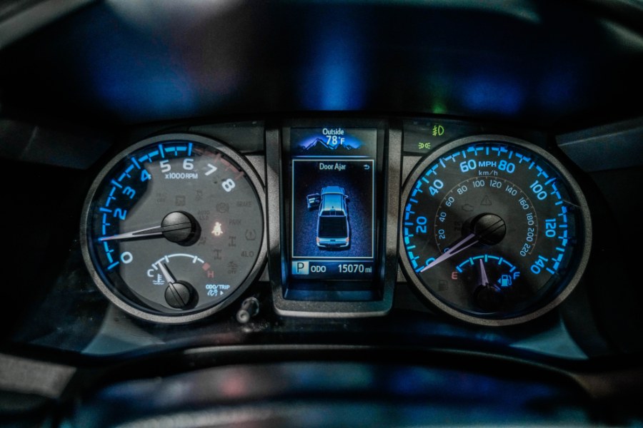 Used Toyota Tacoma 4WD TRD Off Road Double Cab 6'' Bed V6 AT (Natl) 2020 | 26 Motors Corp. Bronx, New York Used Toyota Tacoma 4WD TRD Off Road Double Cab 6'' Bed V6 AT (Natl) 2020 | 26 Motors Corp. Bronx, New York