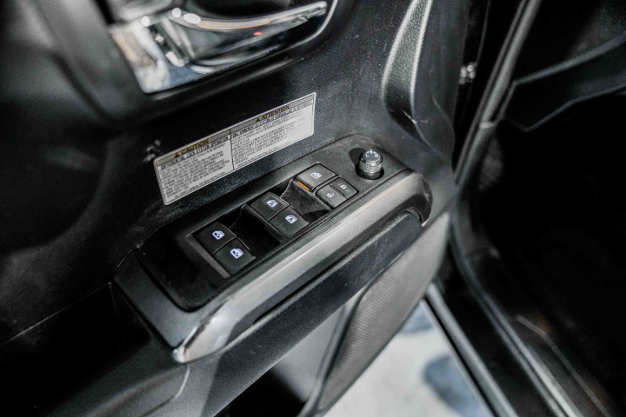 Used Toyota Tacoma 4WD TRD Sport Double Cab 5'' Bed V6 MT (Natl) 2019 | 26 Motors Corp. Bronx, New York Used Toyota Tacoma 4WD TRD Sport Double Cab 5'' Bed V6 MT (Natl) 2019 | 26 Motors Corp. Bronx, New York