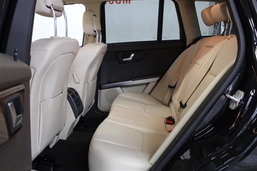 Used Mercedes-benz Glk 350 4MATIC 2015 | Fast Track Motors. Paterson, New Jersey Used Mercedes-benz Glk 350 4MATIC 2015 | Fast Track Motors. Paterson, New Jersey