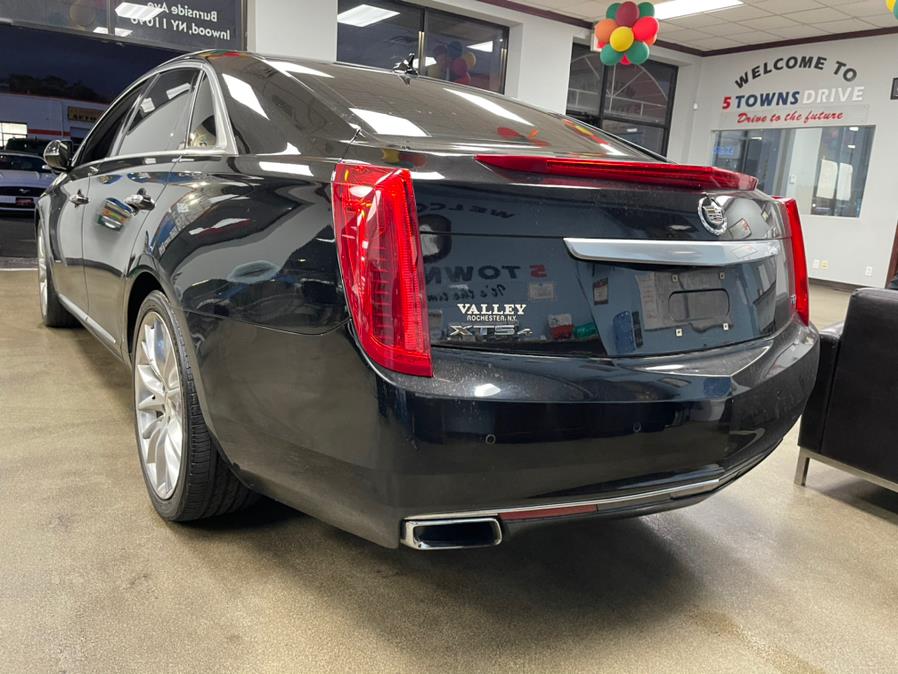 Used Cadillac XTS 4dr Sdn Platinum AWD 2013 | 5 Towns Drive. Inwood, New York Used Cadillac XTS 4dr Sdn Platinum AWD 2013 | 5 Towns Drive. Inwood, New York