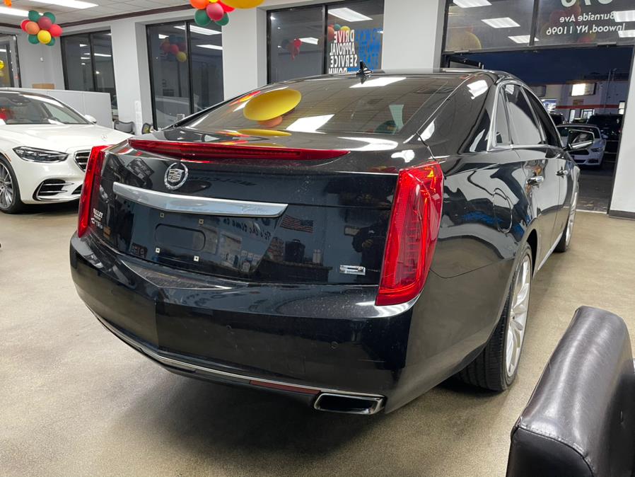 Used Cadillac XTS 4dr Sdn Platinum AWD 2013 | 5 Towns Drive. Inwood, New York Used Cadillac XTS 4dr Sdn Platinum AWD 2013 | 5 Towns Drive. Inwood, New York