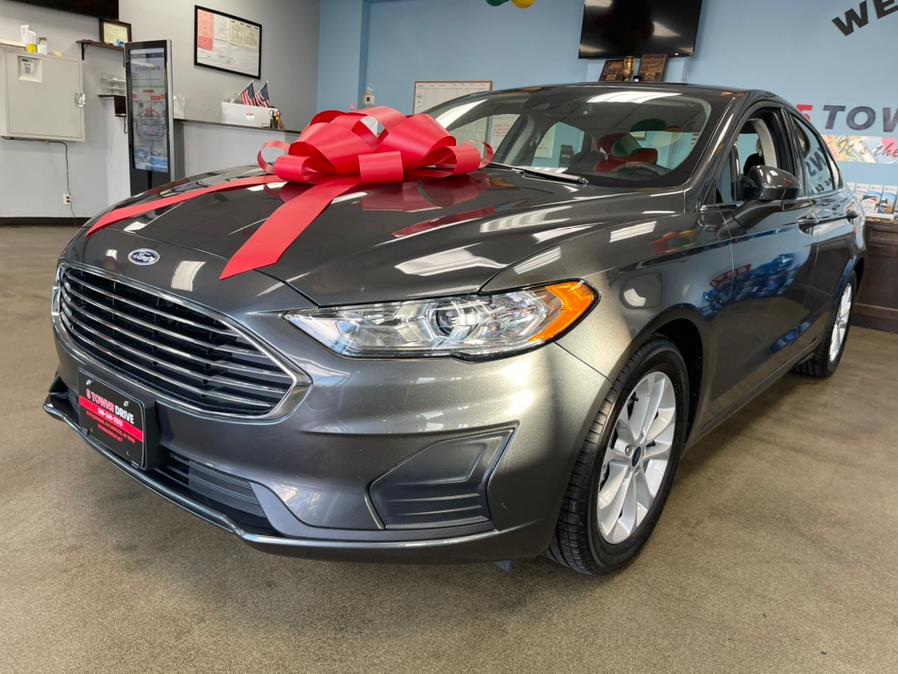 Used Ford Fusion SE FWD 2020 | 5 Towns Drive. Inwood, New York Used Ford Fusion SE FWD 2020 | 5 Towns Drive. Inwood, New York