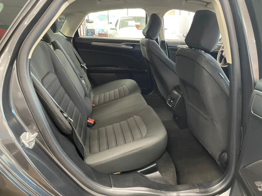 Used Ford Fusion SE FWD 2020 | 5 Towns Drive. Inwood, New York Used Ford Fusion SE FWD 2020 | 5 Towns Drive. Inwood, New York