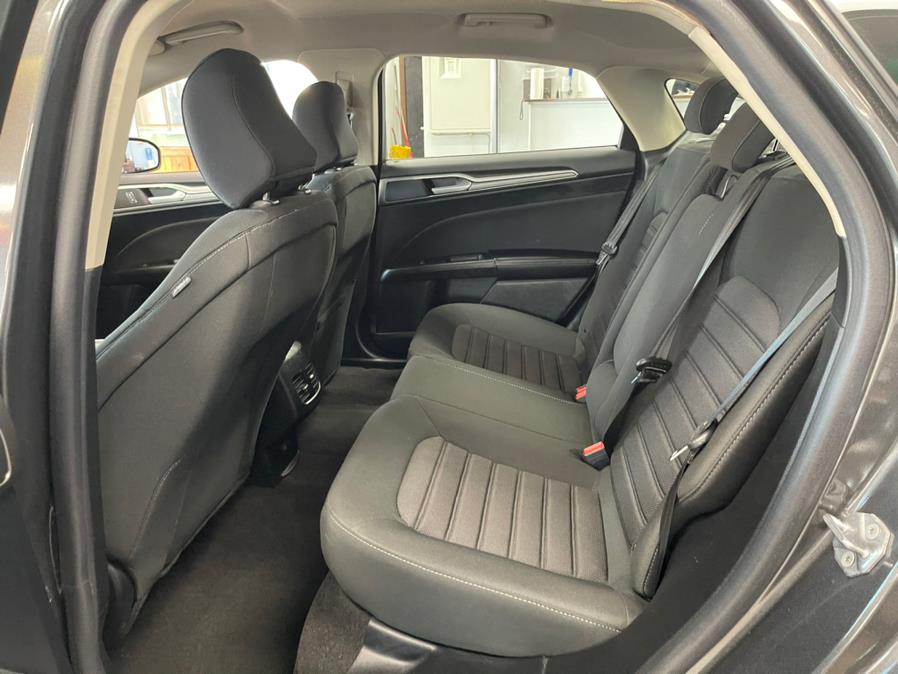 Used Ford Fusion SE FWD 2020 | 5 Towns Drive. Inwood, New York Used Ford Fusion SE FWD 2020 | 5 Towns Drive. Inwood, New York