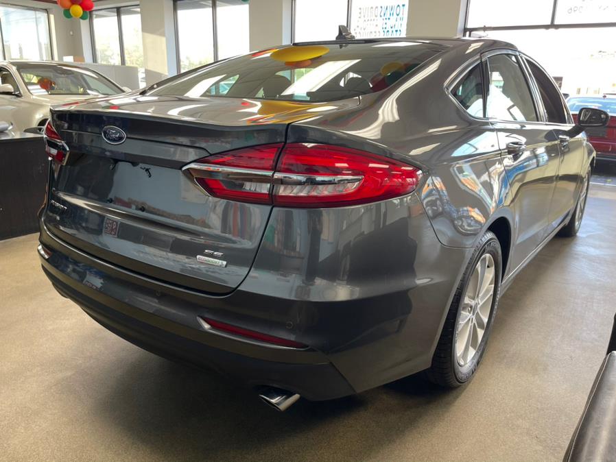 Used Ford Fusion SE FWD 2020 | 5 Towns Drive. Inwood, New York Used Ford Fusion SE FWD 2020 | 5 Towns Drive. Inwood, New York