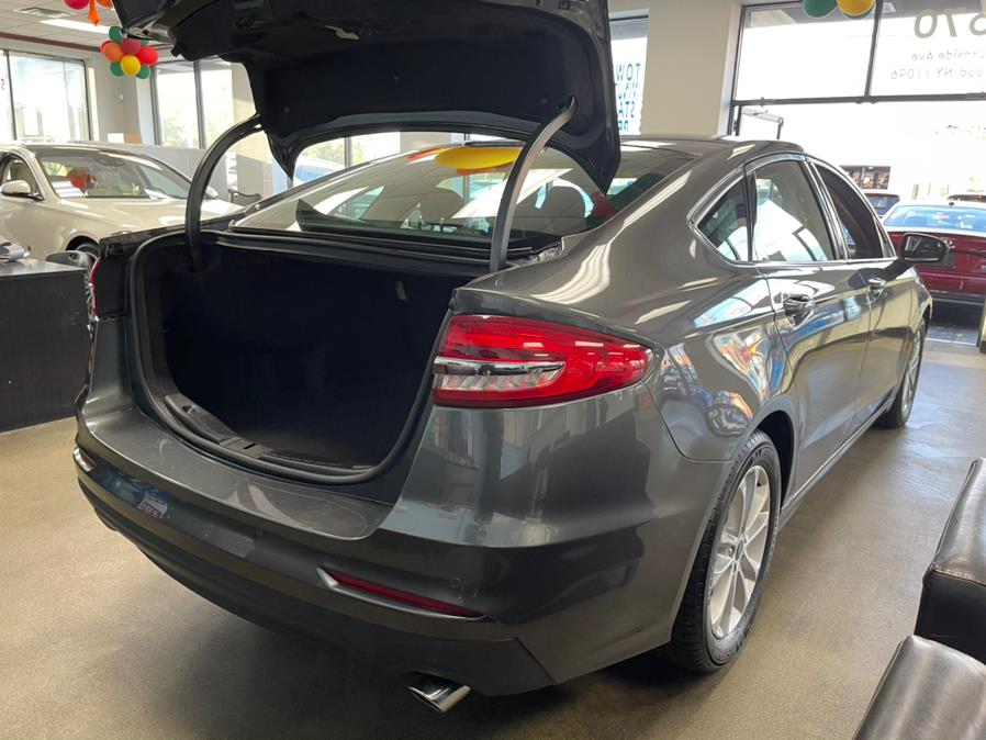 Used Ford Fusion SE FWD 2020 | 5 Towns Drive. Inwood, New York Used Ford Fusion SE FWD 2020 | 5 Towns Drive. Inwood, New York