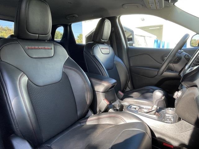 Used Jeep Cherokee Trailhawk 2019 | Blasius Federal Road. Brookfield, Connecticut Used Jeep Cherokee Trailhawk 2019 | Blasius Federal Road. Brookfield, Connecticut