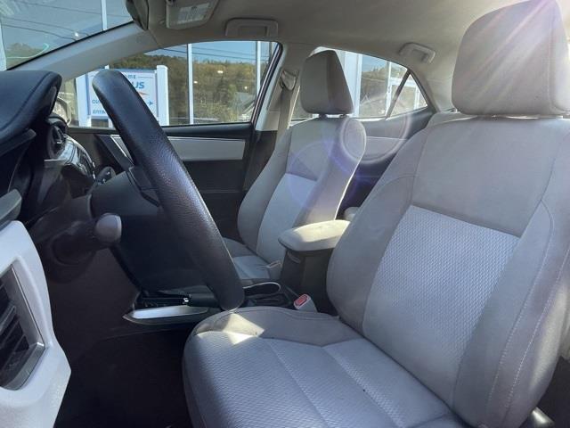 Used Toyota Corolla L 2015 | Blasius Federal Road. Brookfield, Connecticut Used Toyota Corolla L 2015 | Blasius Federal Road. Brookfield, Connecticut
