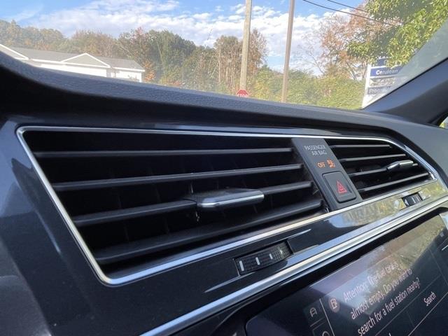 Used Volkswagen Tiguan 2.0T SEL Premium R-Line 2021 | Blasius Federal Road. Brookfield, Connecticut Used Volkswagen Tiguan 2.0T SEL Premium R-Line 2021 | Blasius Federal Road. Brookfield, Connecticut
